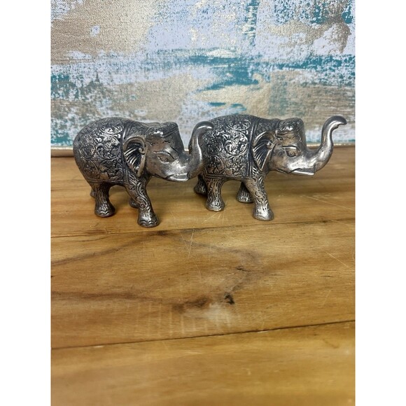 Vintage Set Of 2 Metal Elephant Lucky - Picture 1 of 6